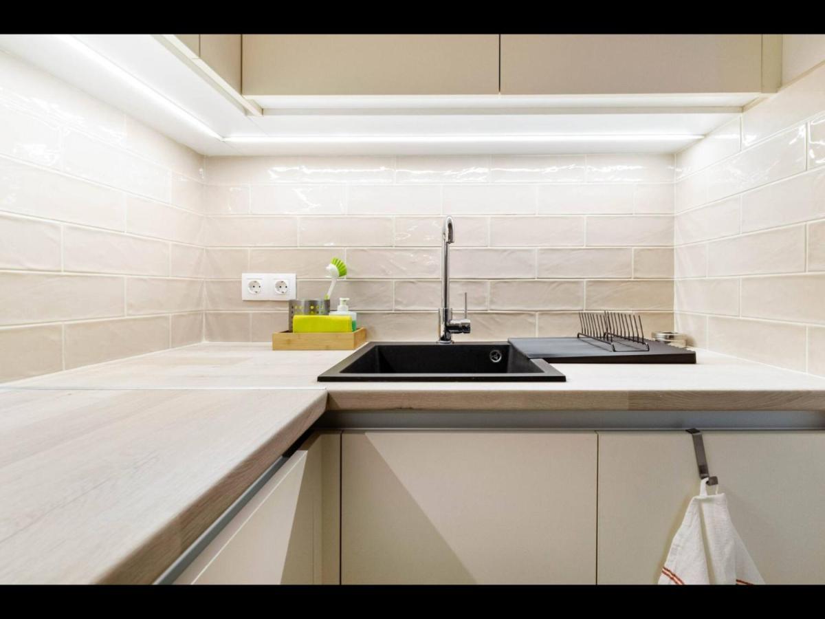 Pagrati, Rizari Apartment Athens Luaran gambar